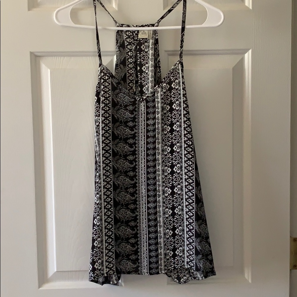 V-neck tank
